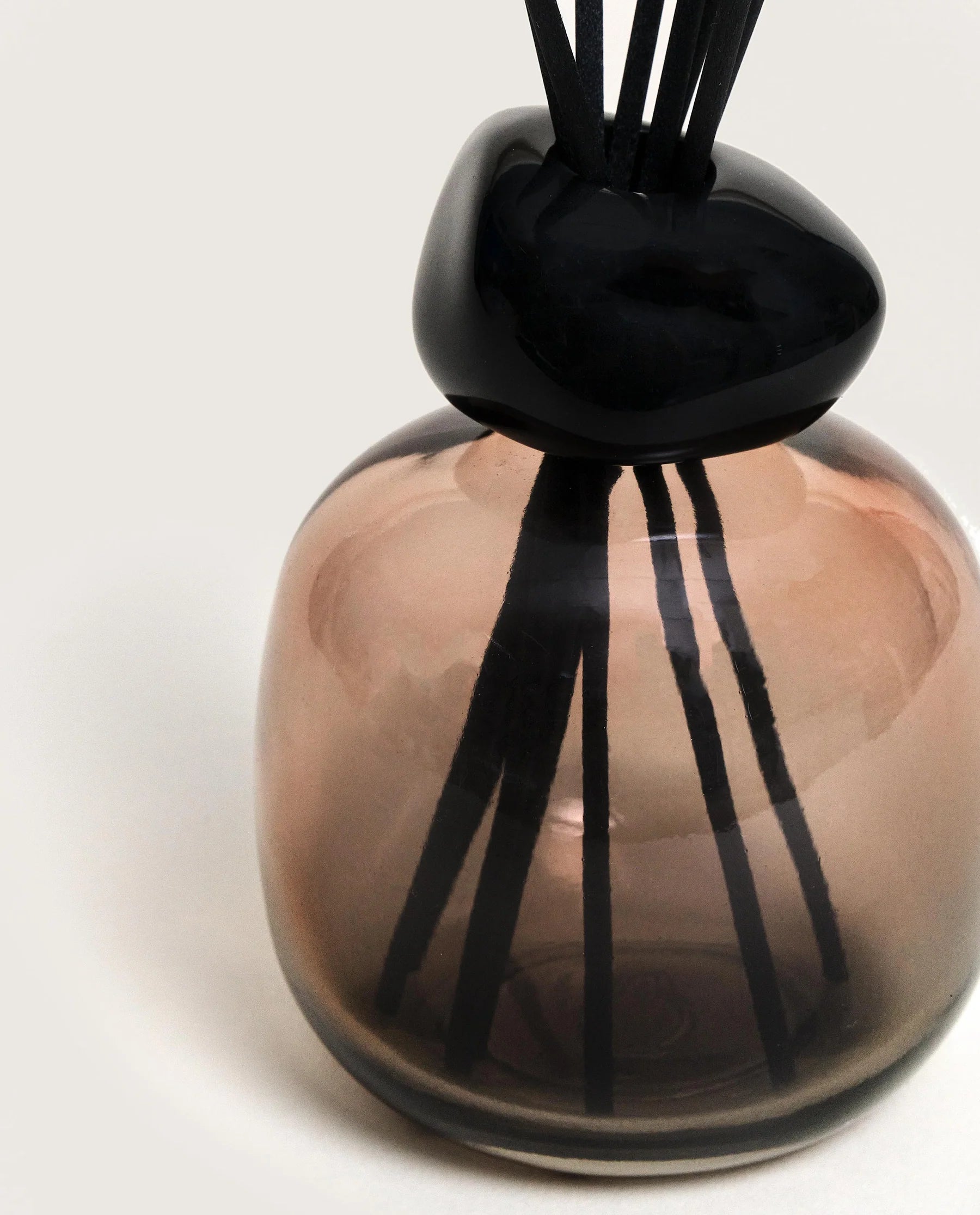 Raumduft Diffuser Mineral Nude/Schwarz - Zauber der Vanille