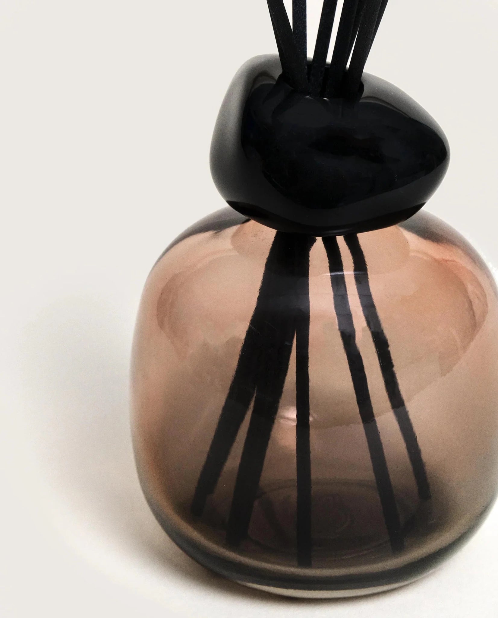 Raumduft Diffuser Mineral Nude/Schwarz - Zauber der Vanille von Maison Berger