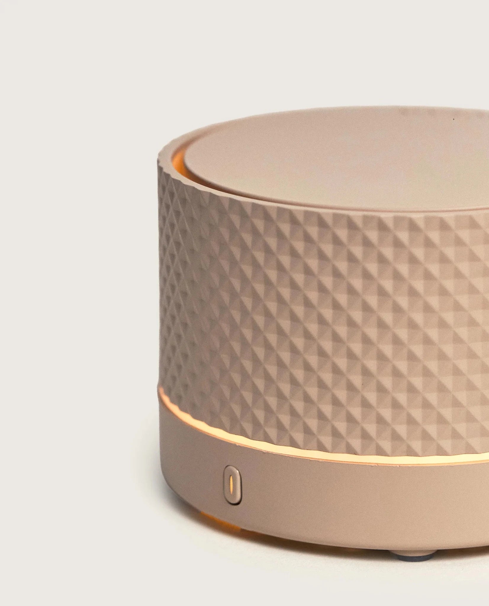 Portable Aroma Diffuser Nomade Beige - Zarte Baumwollblüte von Maison Berger