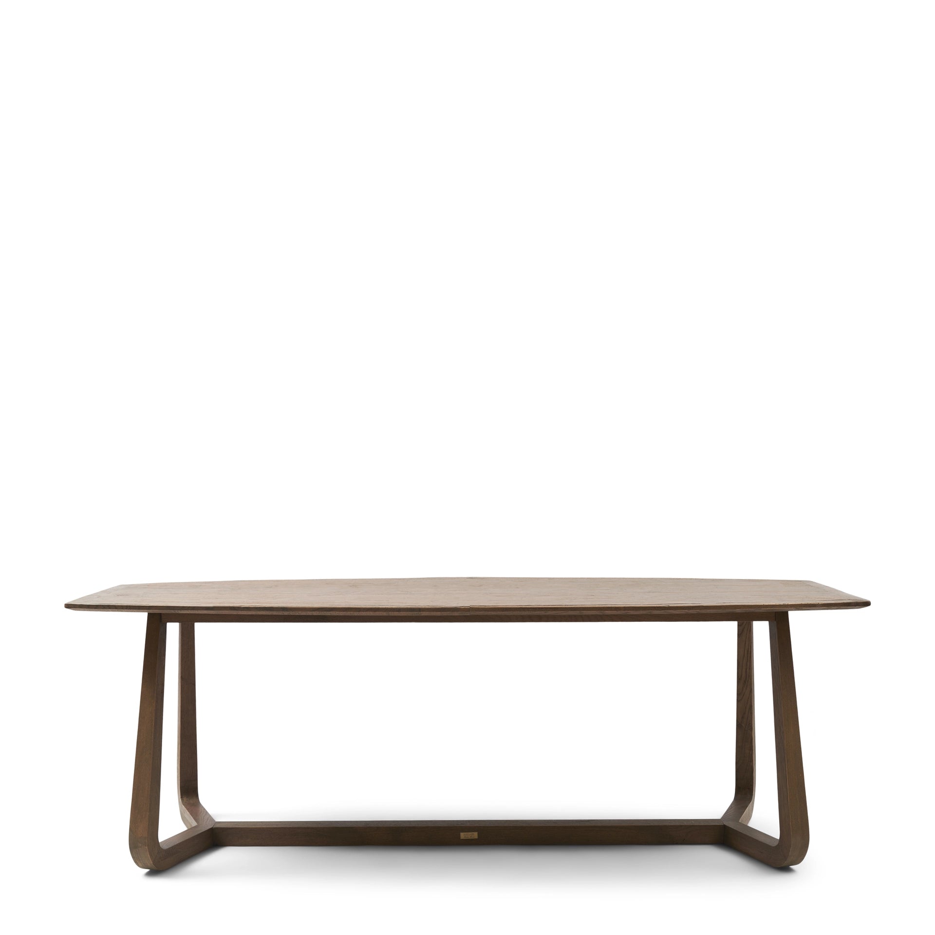 https://dam.dutchinterior.com/riviera-maison/collection/tafels/455360/1920/455360.webp
