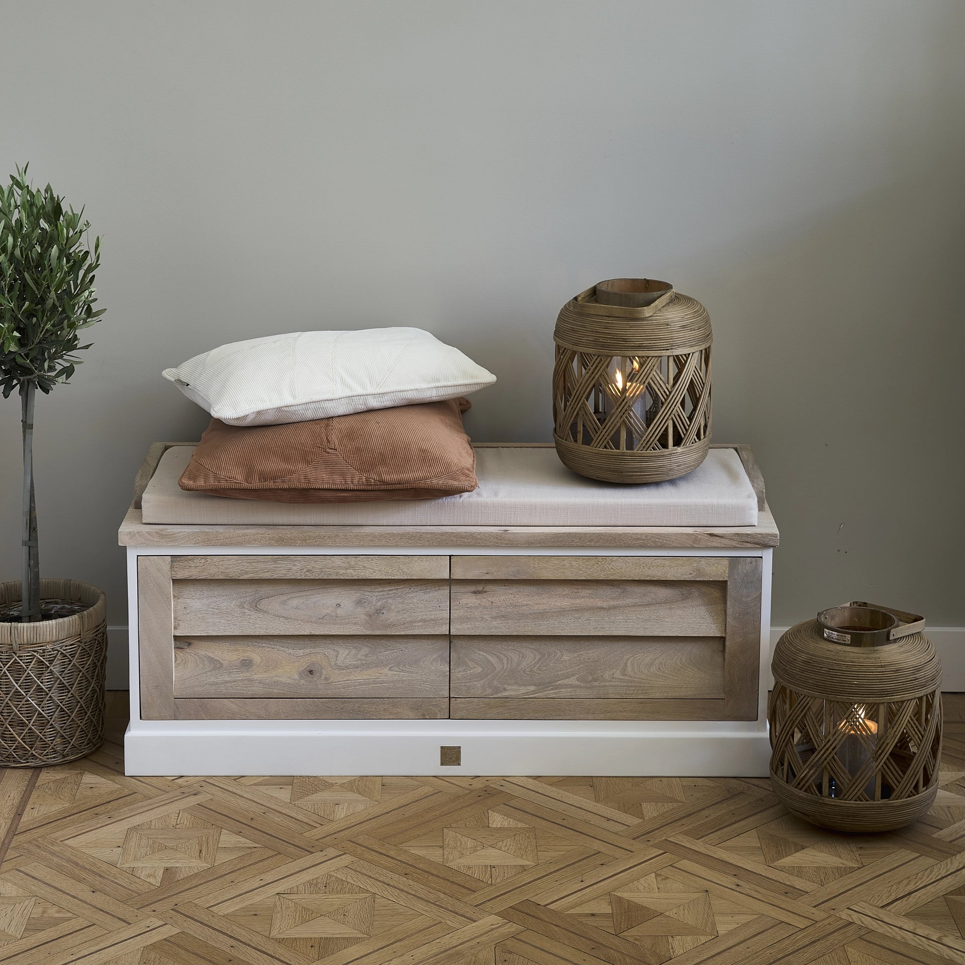 Pacifica Bench