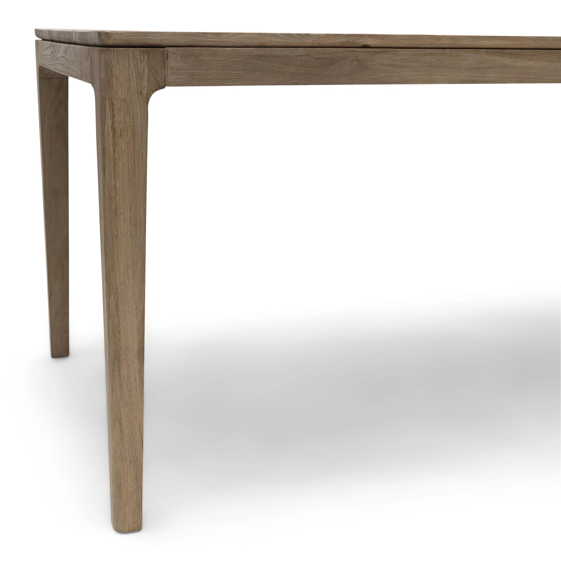 https://dam.dutchinterior.com/riviera-maison/collection/tafels/543810/1920/543810-2.webp