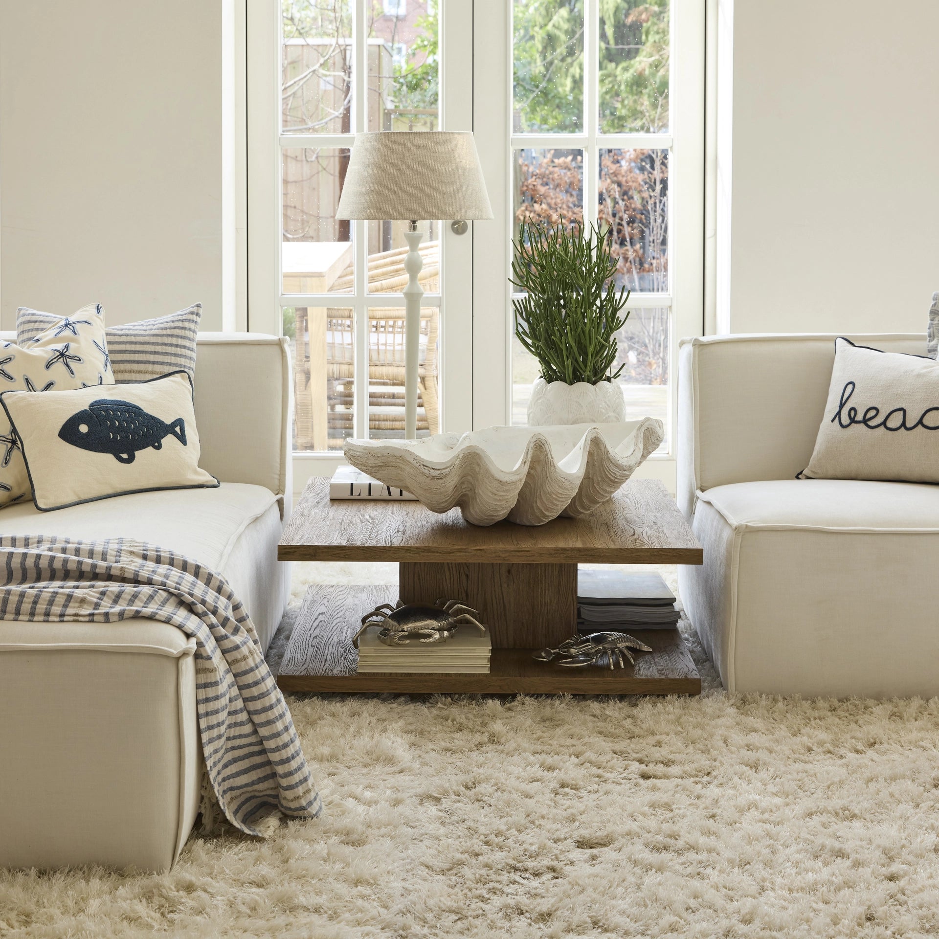 Vermont Coffee Table 90x90cm von Rivièra Maison