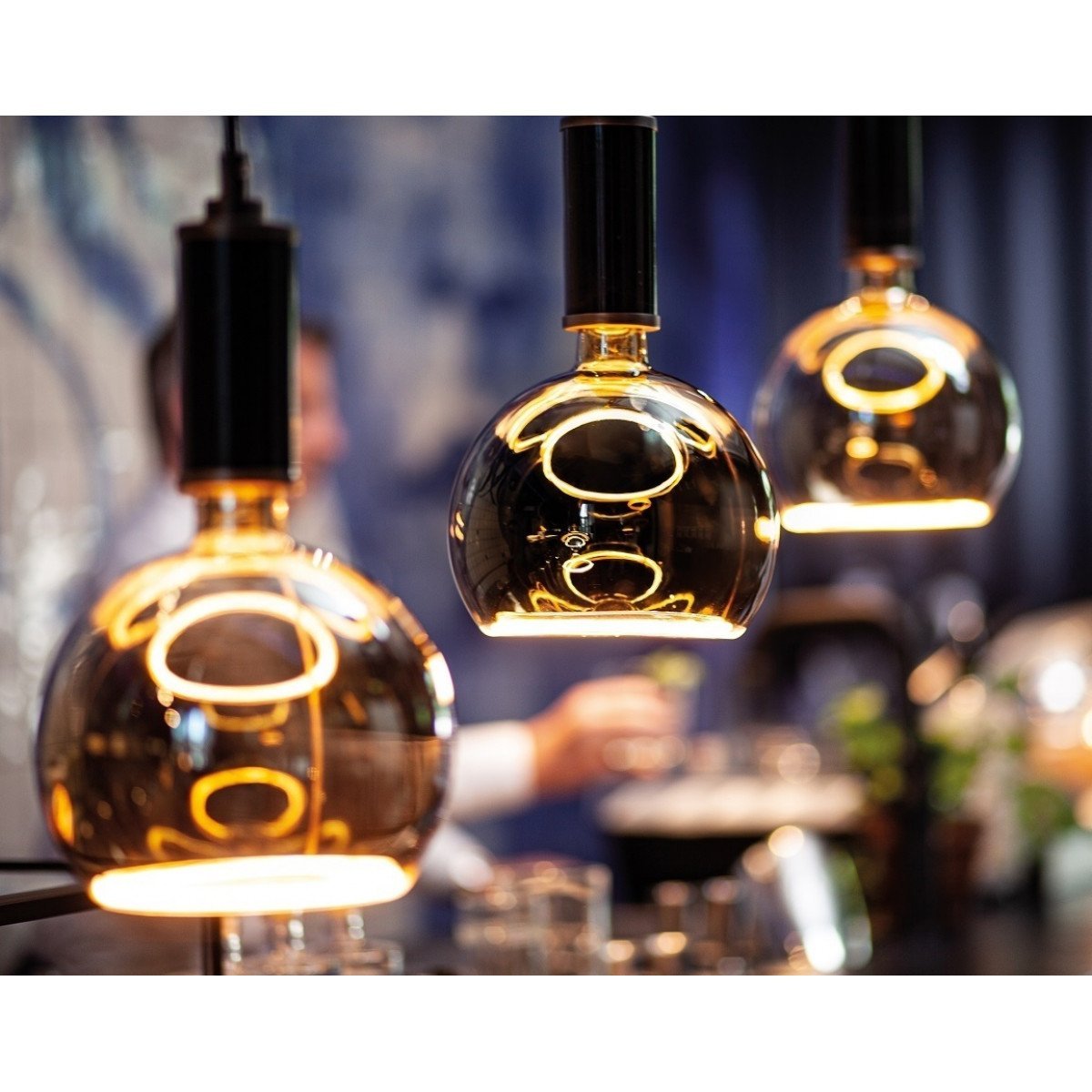 Floating LED Globe 125 gold von Segula