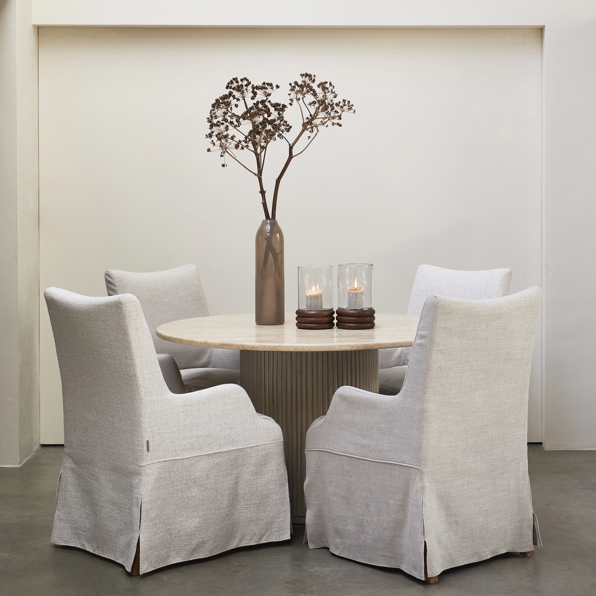 Villanova Dining Table Dia 130 von Rivièra Maison