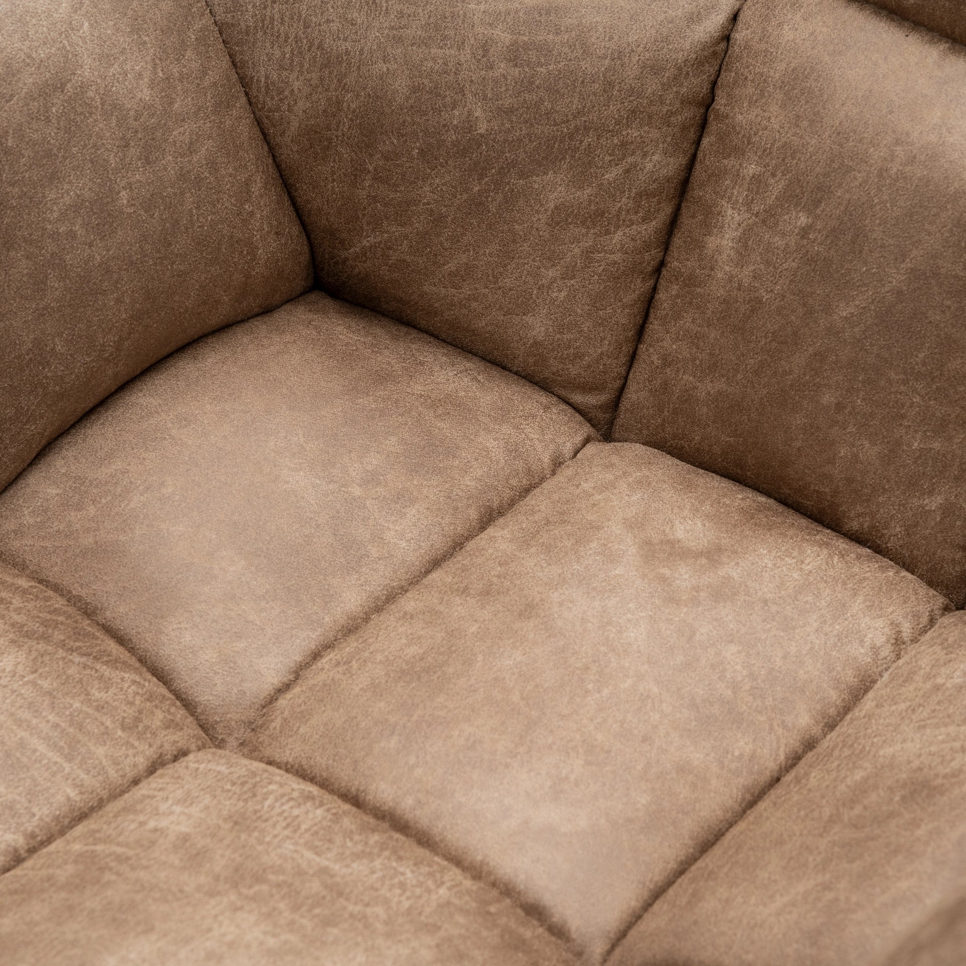 https://dam.dutchinterior.com/riviera-maison/collection/stoelen-bankjes/7650001/1920/7650001-5.webp