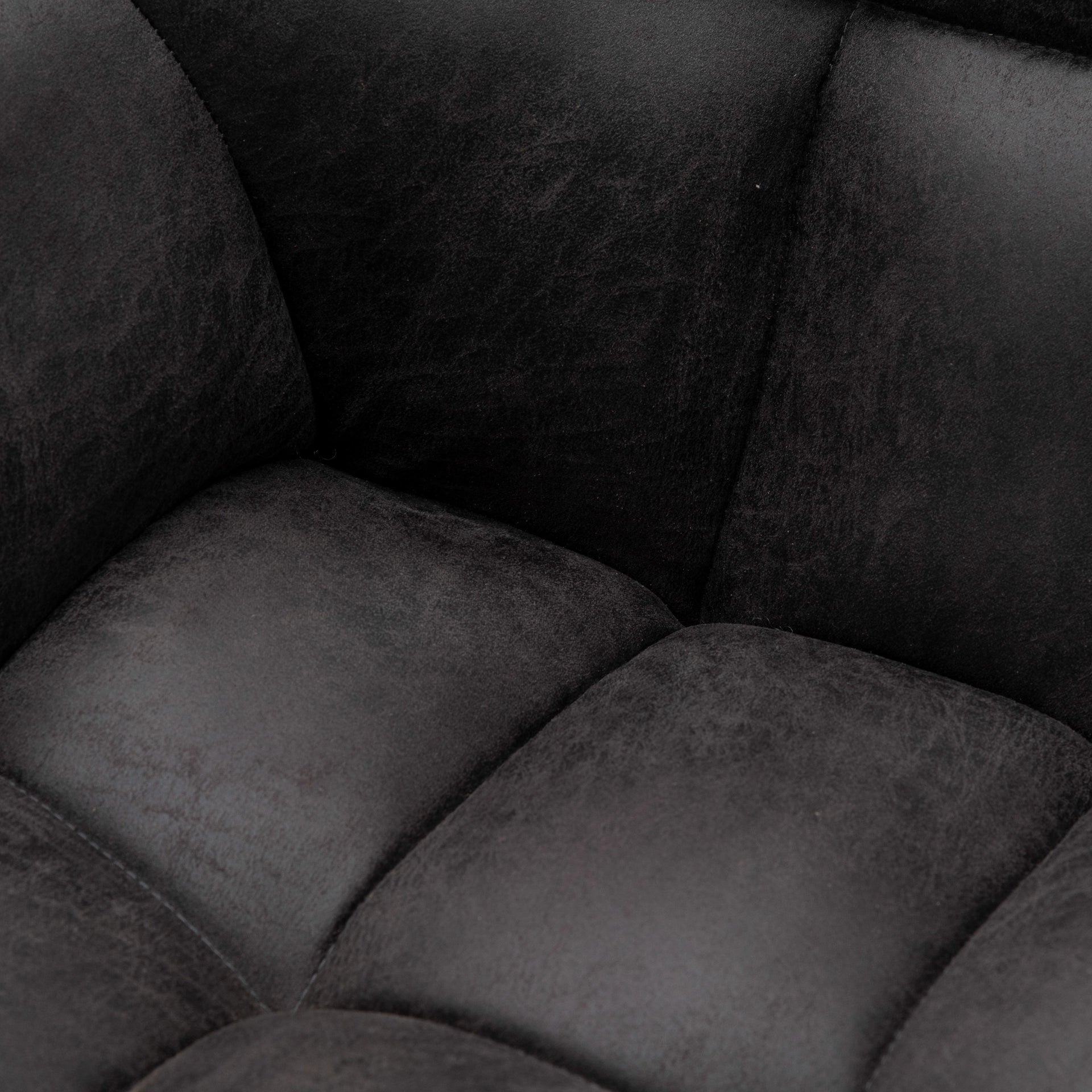 https://dam.dutchinterior.com/riviera-maison/collection/stoelen-bankjes/7650003/1920/7650003-5.webp