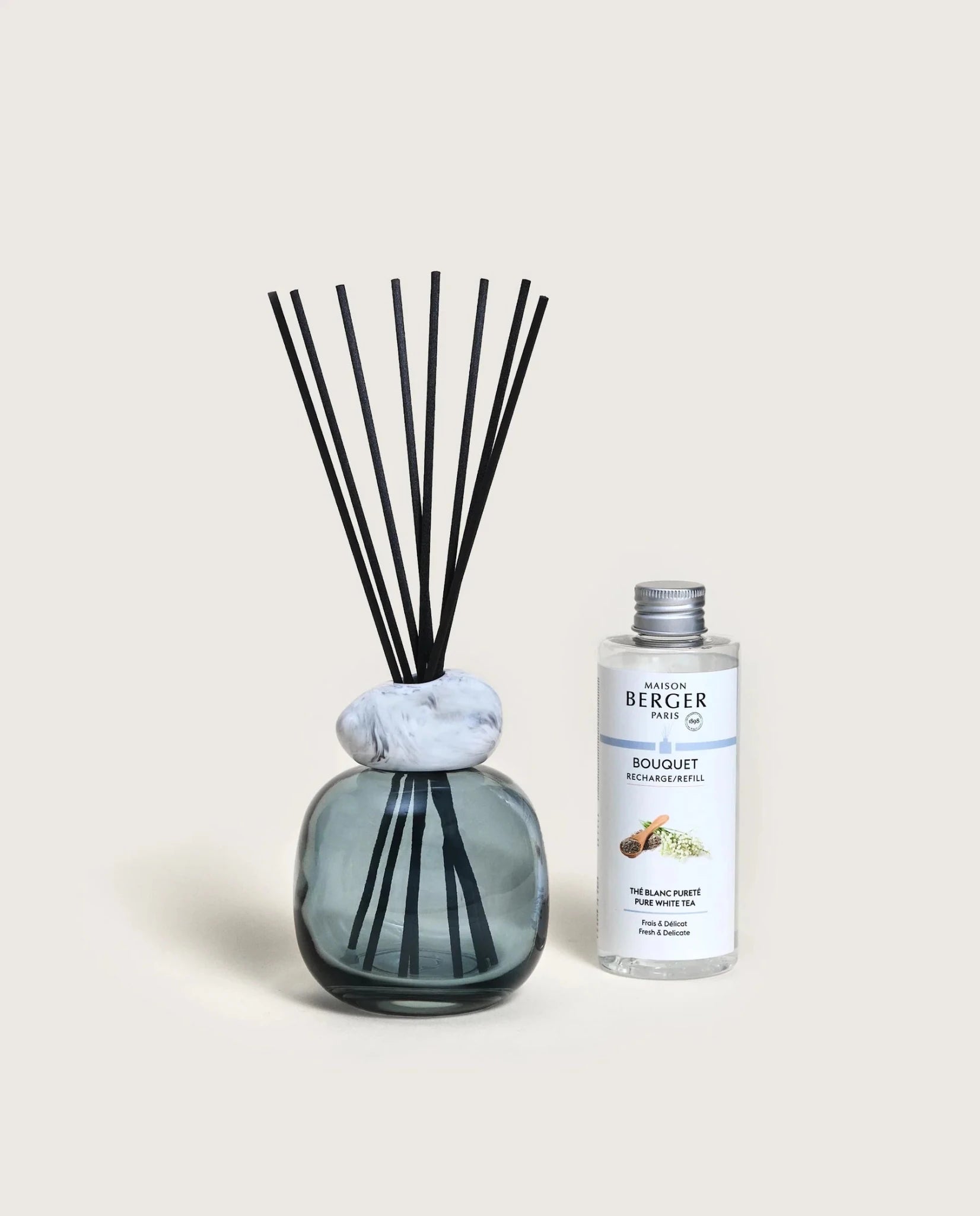 Raumduft Diffuser Mineral Blau/Weiß - Aromatischer Weißer Tee von Maison Berger