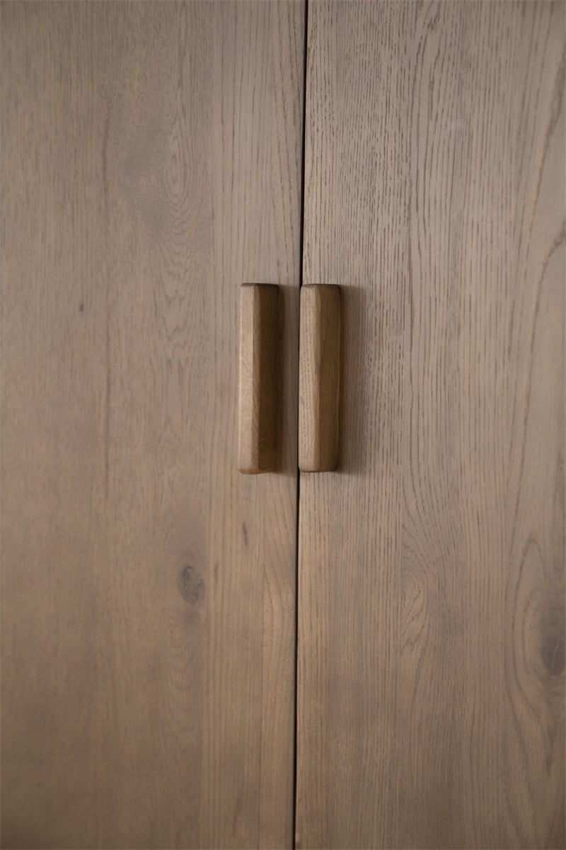 Schrank Josh, Braun