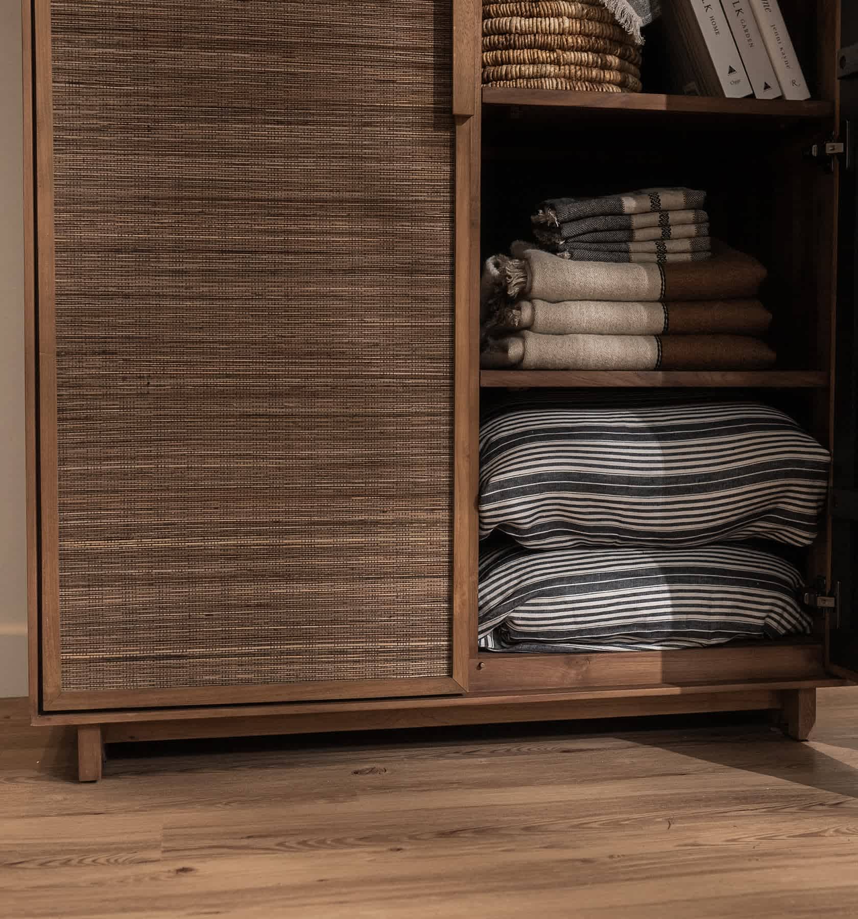 Kleiderschrank Hopper von d-Bodhi