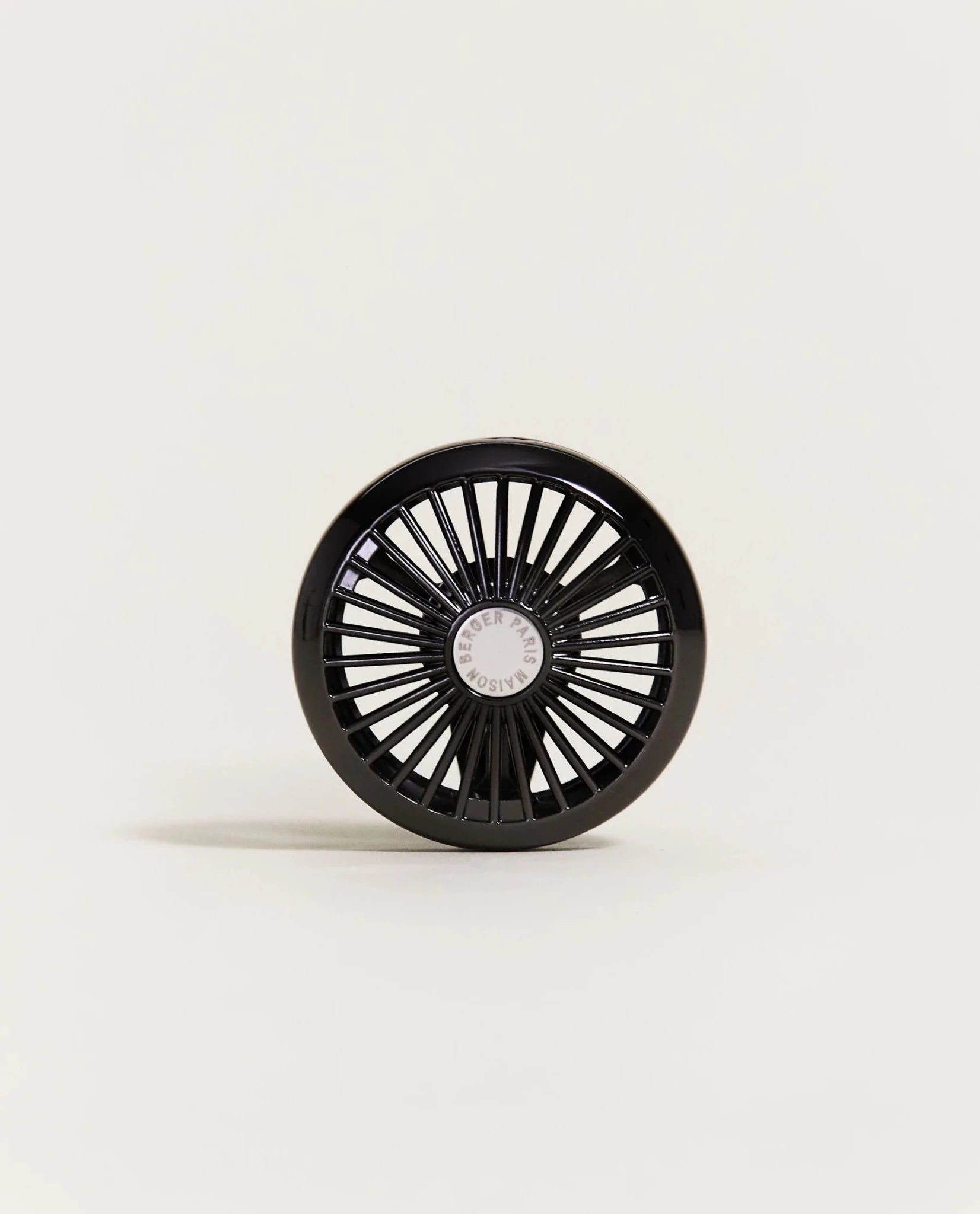 Autoduft Diffuser Car Wheel black, ohne Duftkeramik von Maison Berger