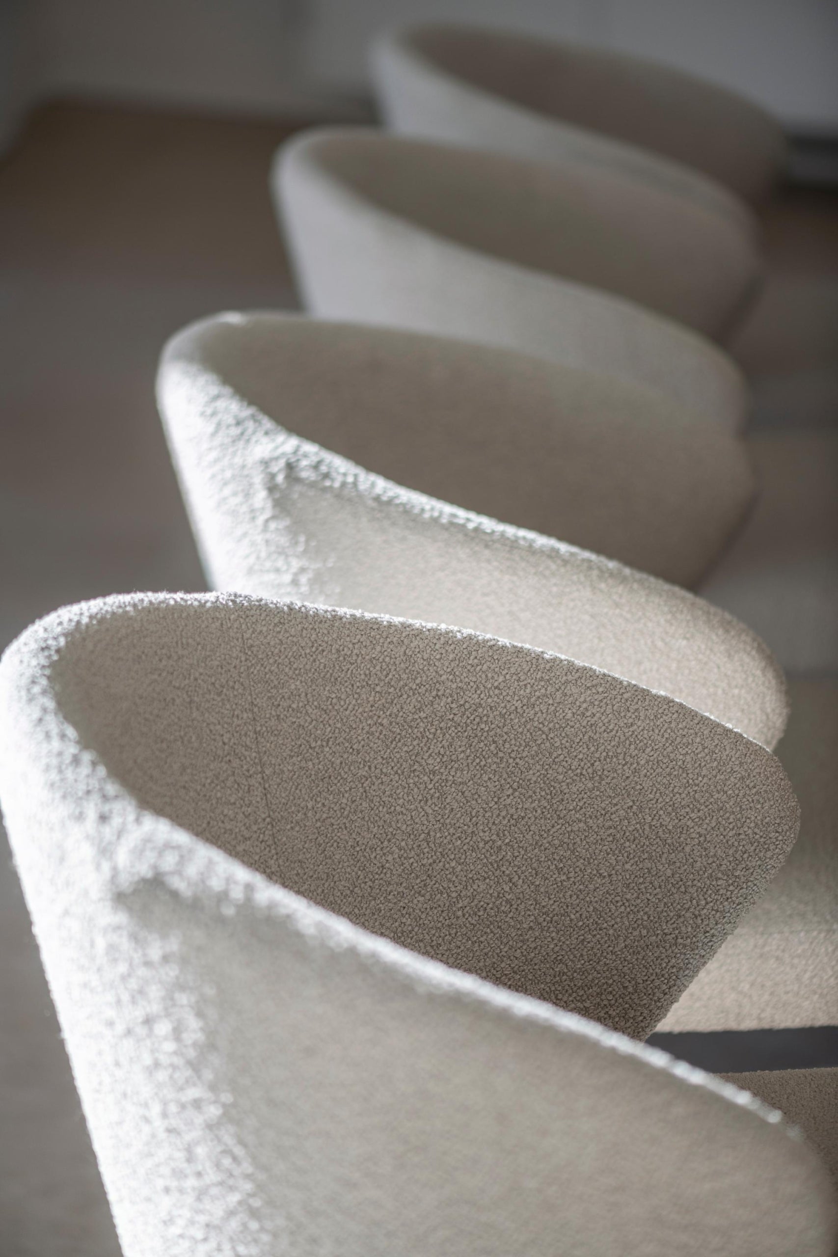 Stuhl Popsy - Bobby Shell White