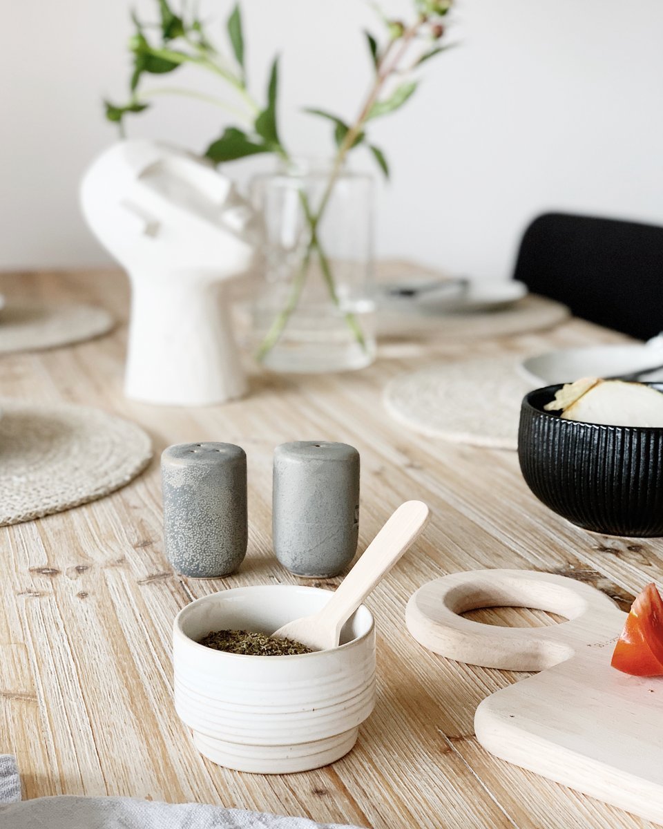 Kendra Salz - und Pfefferstreuer, Set von 2 von Bloomingville