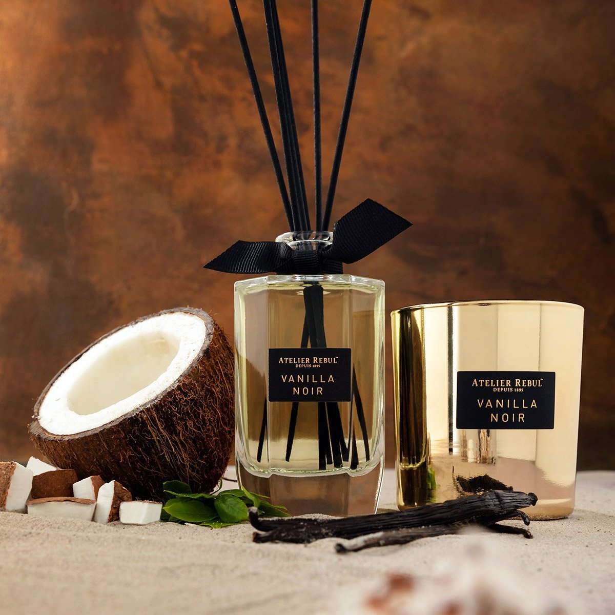 Duftkerze Vanilla Noir von Atelier Rebul