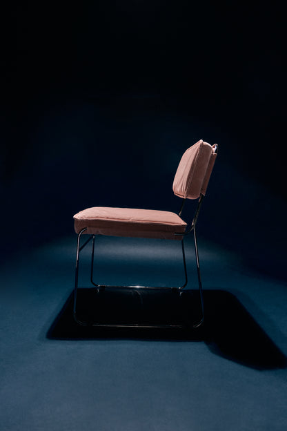 https://www.hkliving.com/media/nifaolrz/2026_additions_hkliving_dining_chairs_lr_07.jpg