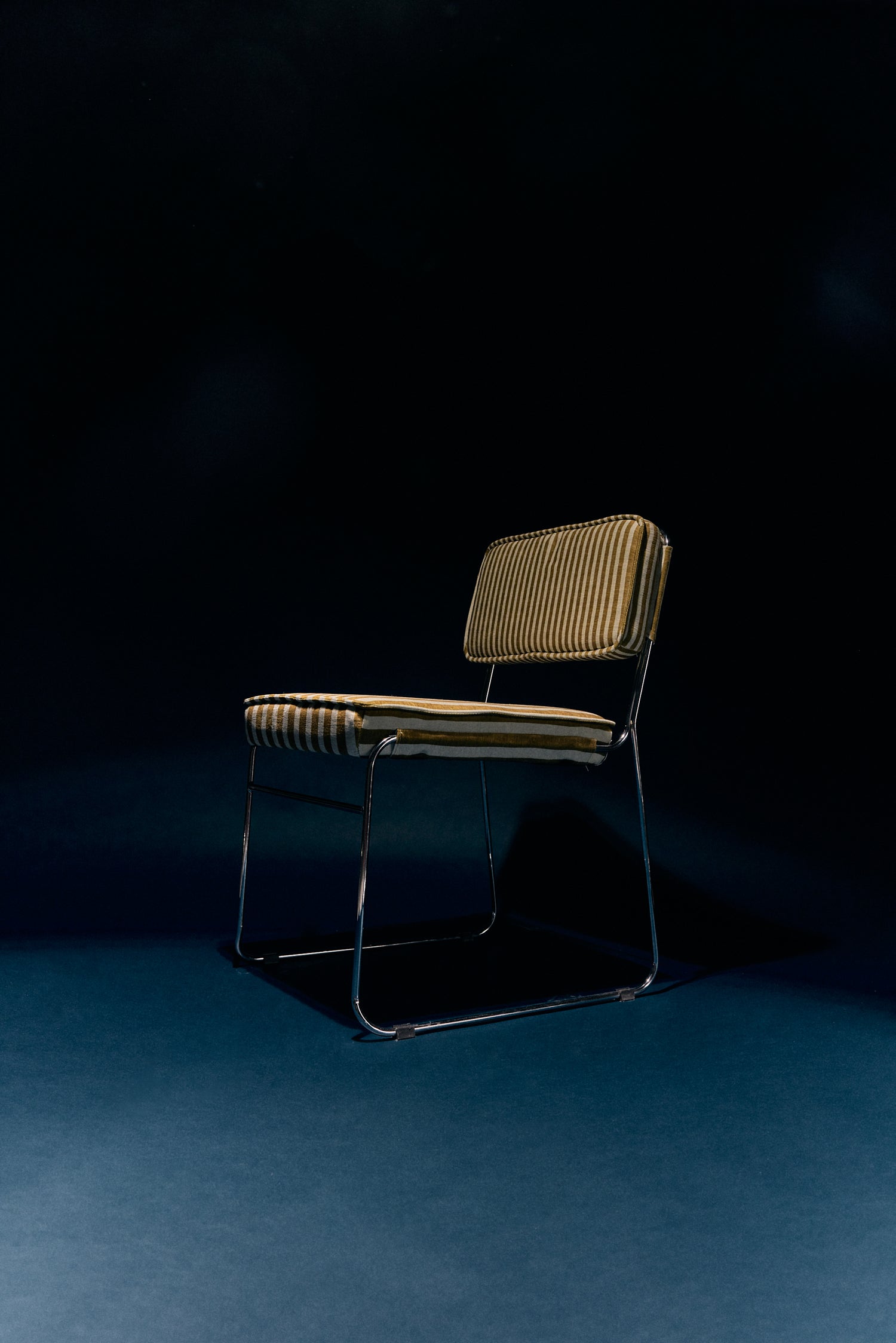 https://www.hkliving.com/media/fvypuwxc/2026_additions_hkliving_dining_chairs_lr_18.jpg