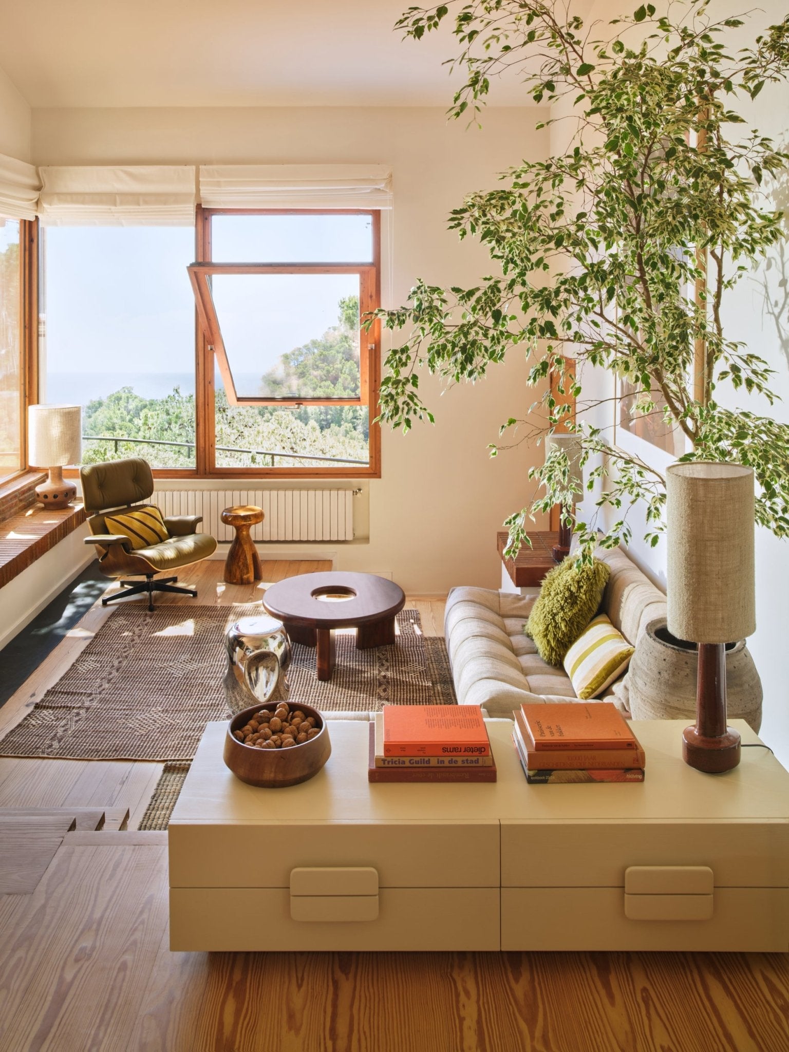 Conversation Coffee Table von HKliving
