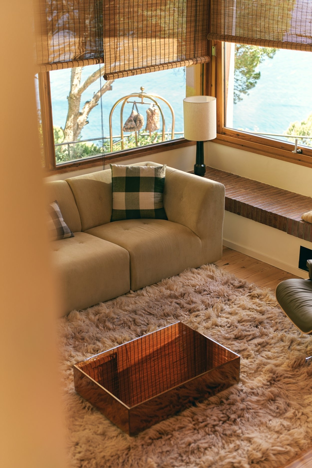 Mirror Block Coffee Table Smokey Brown 80x55cm von HKliving