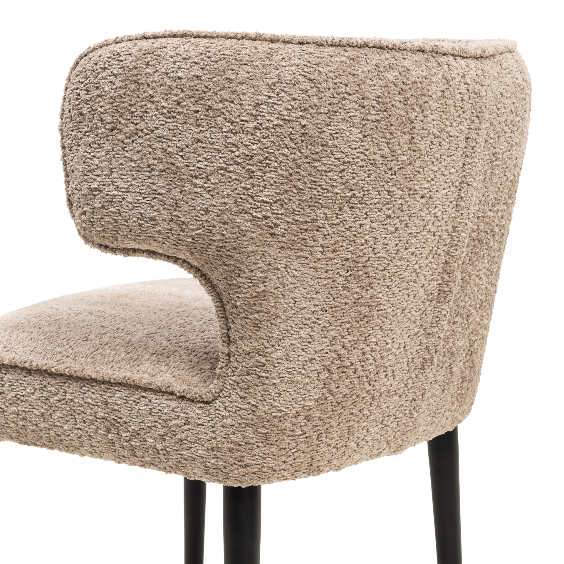 https://dam.dutchinterior.com/riviera-maison/collection/stoelen-bankjes/32651002/1920/32651002-5.webp