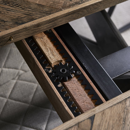 https://dam.dutchinterior.com/riviera-maison/collection/tafels/484480/1920/484480-8.webp