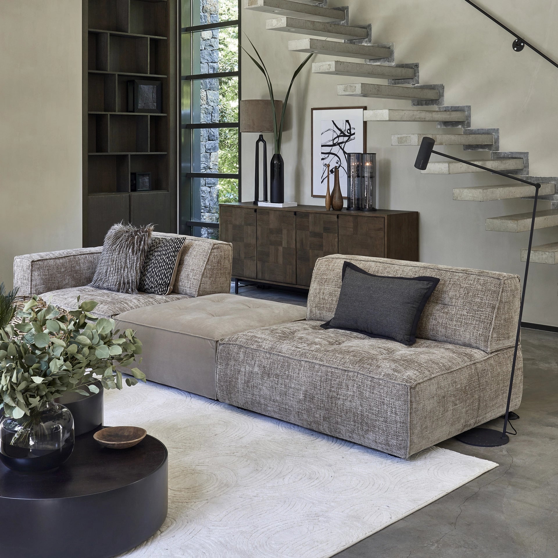 https://dam.dutchinterior.com/riviera-maison/collection/kasten/504860/1920/504860-8.webp