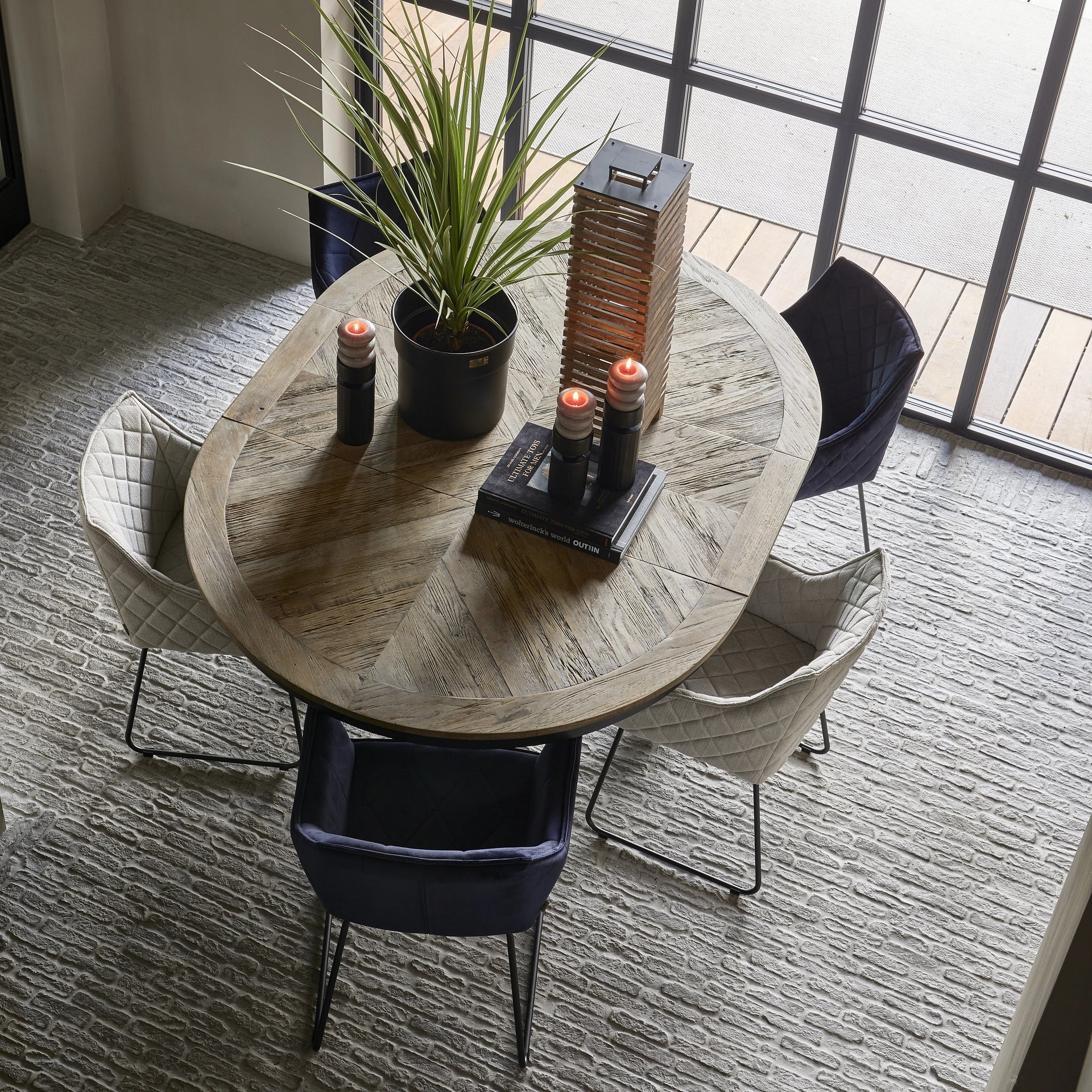 Le Marais DT Ext D140/190x140 Black von Rivièra Maison