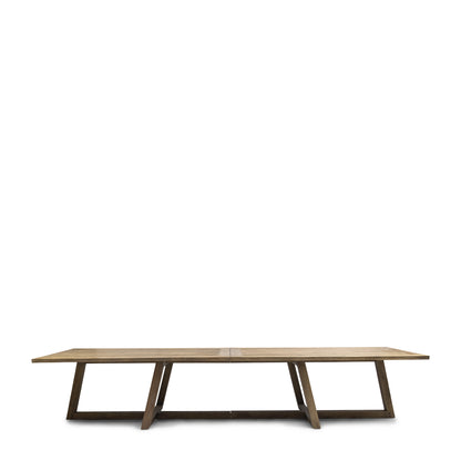 https://dam.dutchinterior.com/riviera-maison/collection/tafels/532140/1920/532140.webp