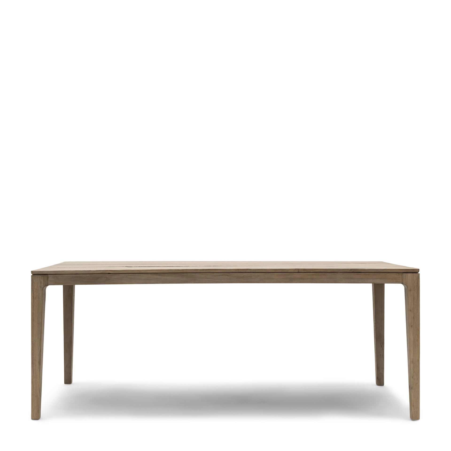 https://dam.dutchinterior.com/riviera-maison/collection/tafels/543810/1920/543810.webp