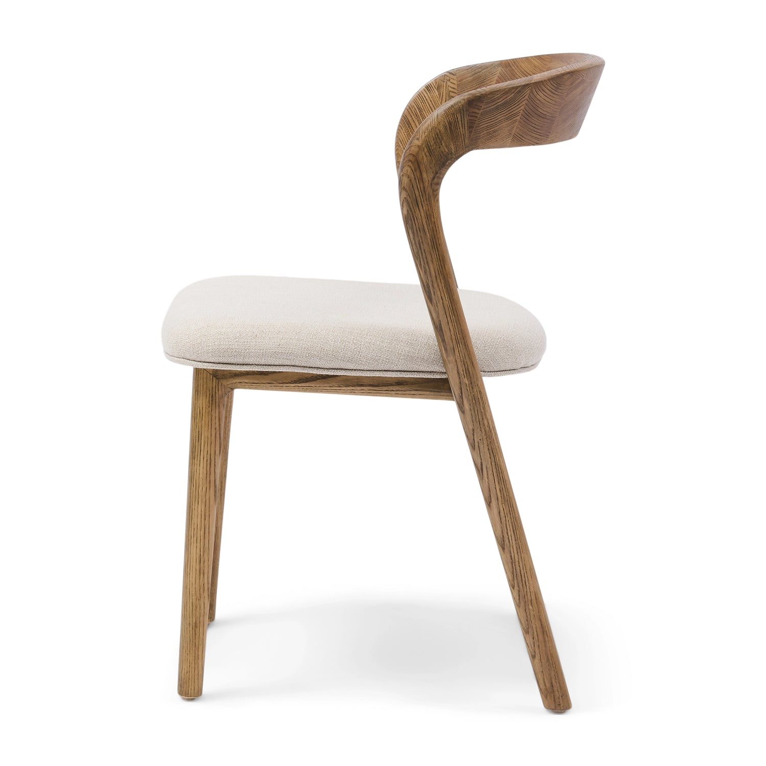https://dam.dutchinterior.com/riviera-maison/collection/stoelen-bankjes/562120/1920/562120-3.webp