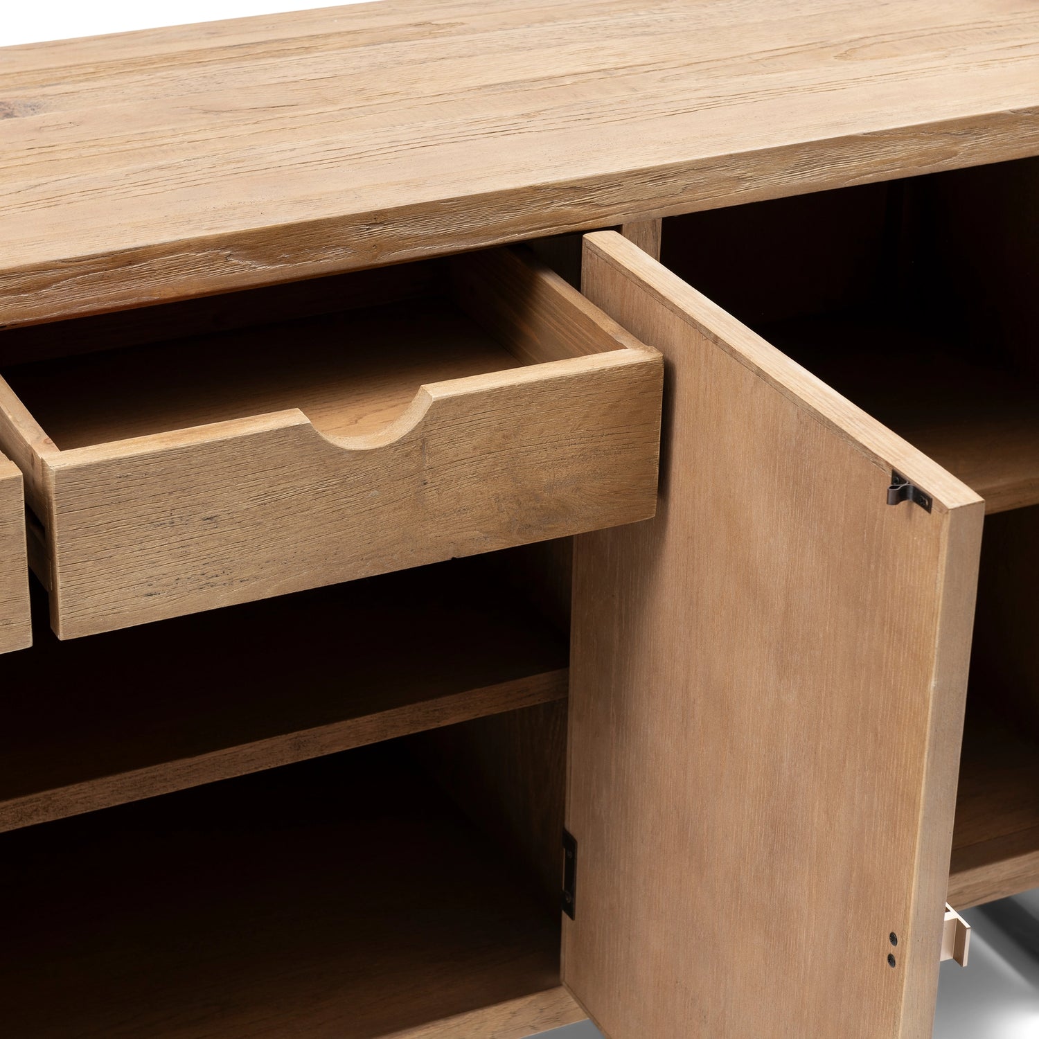https://dam.dutchinterior.com/riviera-maison/collection/kasten/562810/1920/562810-3.webp
