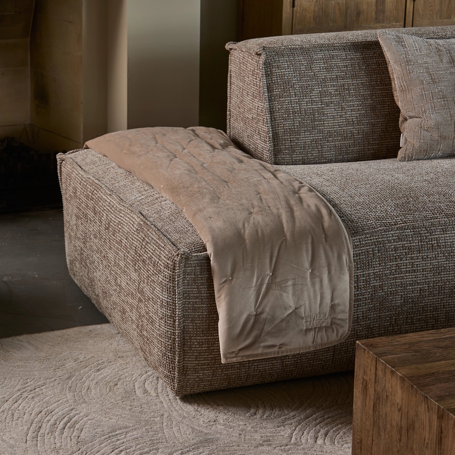 Marthon Velvet Throw 180x130cm von Rivièra Maison