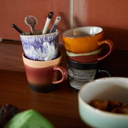 70s ceramics: Americano Tasse, clay - HKliving