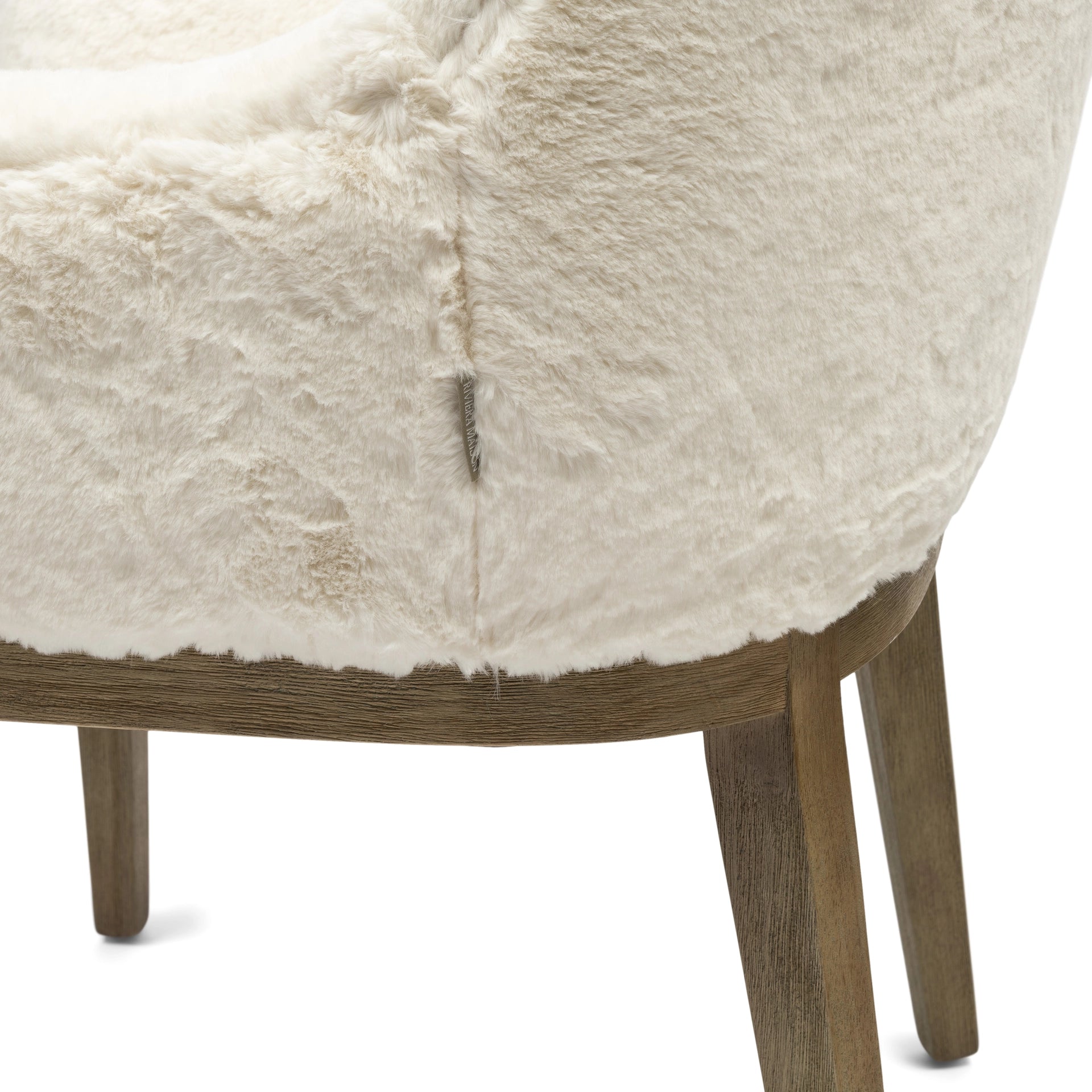 https://dam.dutchinterior.com/riviera-maison/collection/stoelen-bankjes/9739001/1920/9739001-4.webp