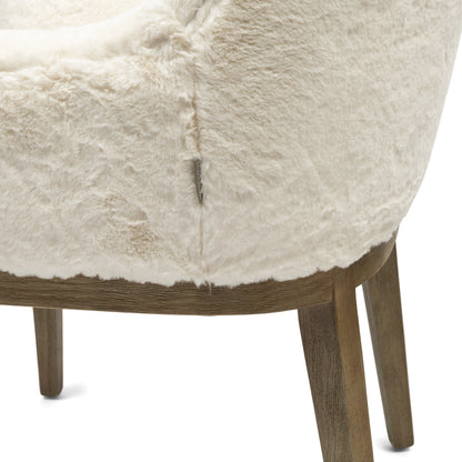https://dam.dutchinterior.com/riviera-maison/collection/stoelen-bankjes/9739001/1920/9739001-4.webp