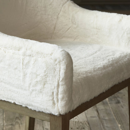 https://dam.dutchinterior.com/riviera-maison/collection/stoelen-bankjes/9739001/1920/9739001-8.webp
