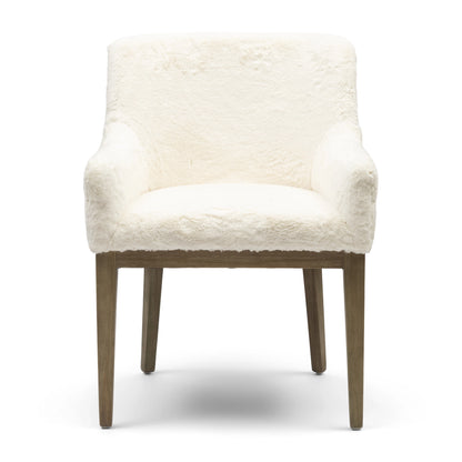 https://dam.dutchinterior.com/riviera-maison/collection/stoelen-bankjes/9739001/1920/9739001.webp