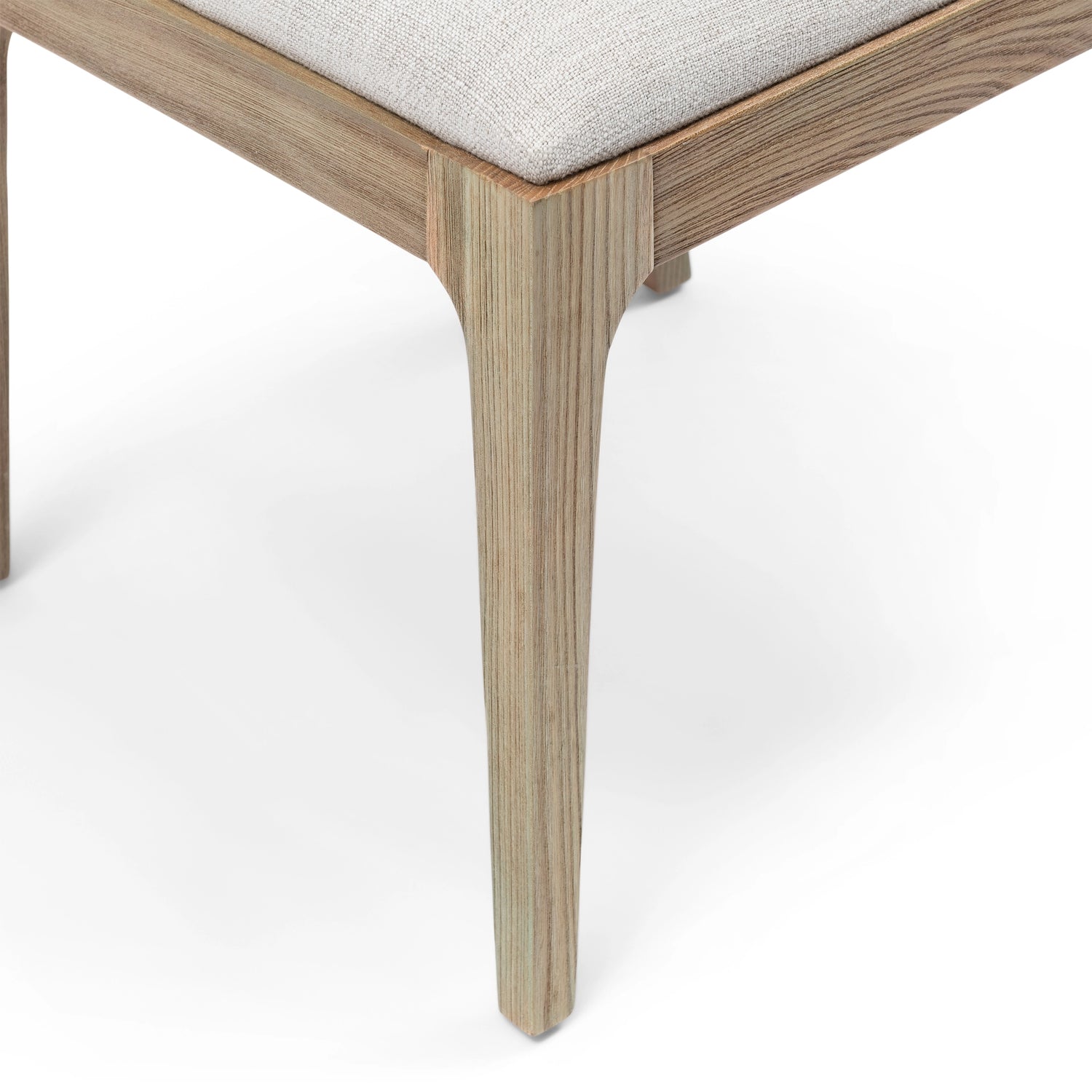 https://dam.dutchinterior.com/riviera-maison/collection/stoelen-bankjes/9796001/1920/9796001-4.webp