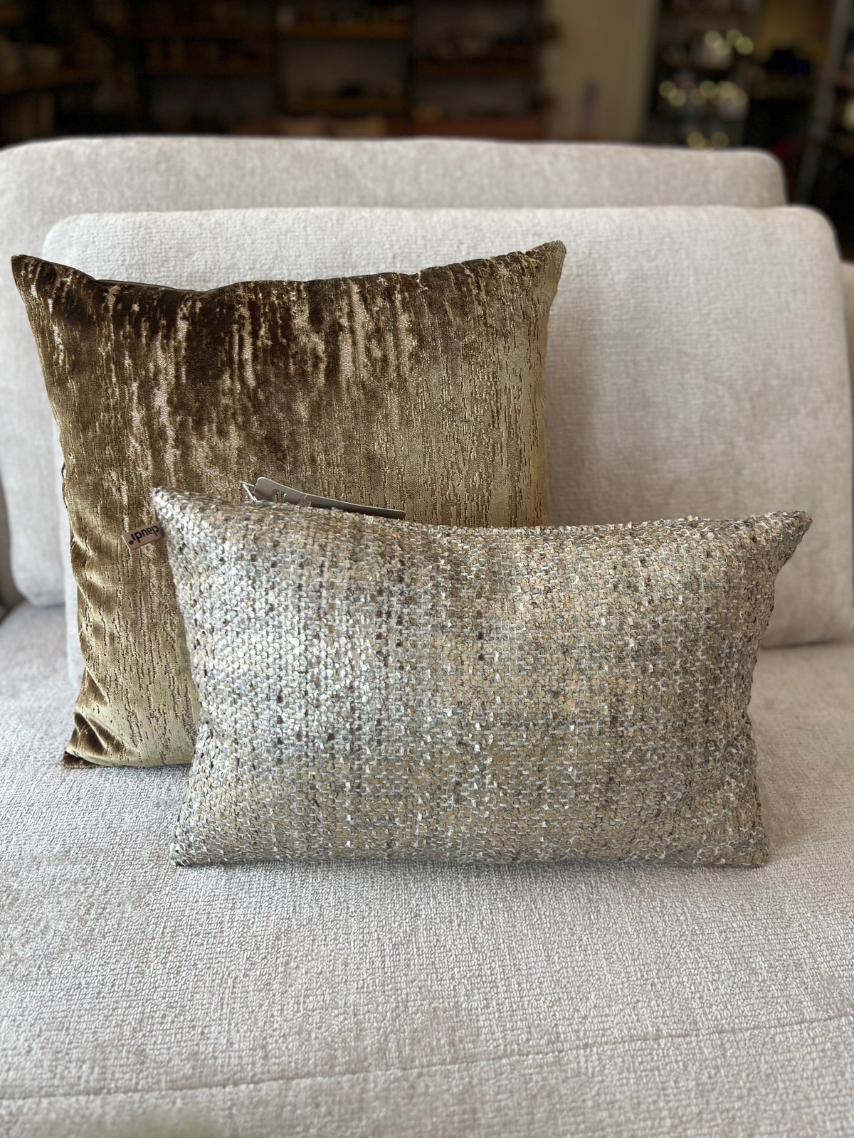 Kissen Sandrina 30x45 cm Gold – My Dutch Living Room