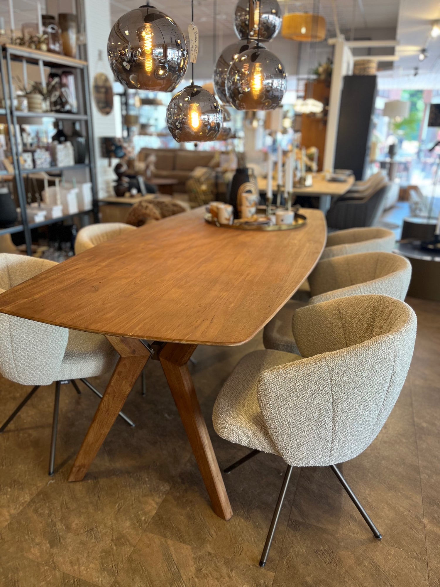 Esstisch Kupu Kupu - Showroom - Selbstabholung