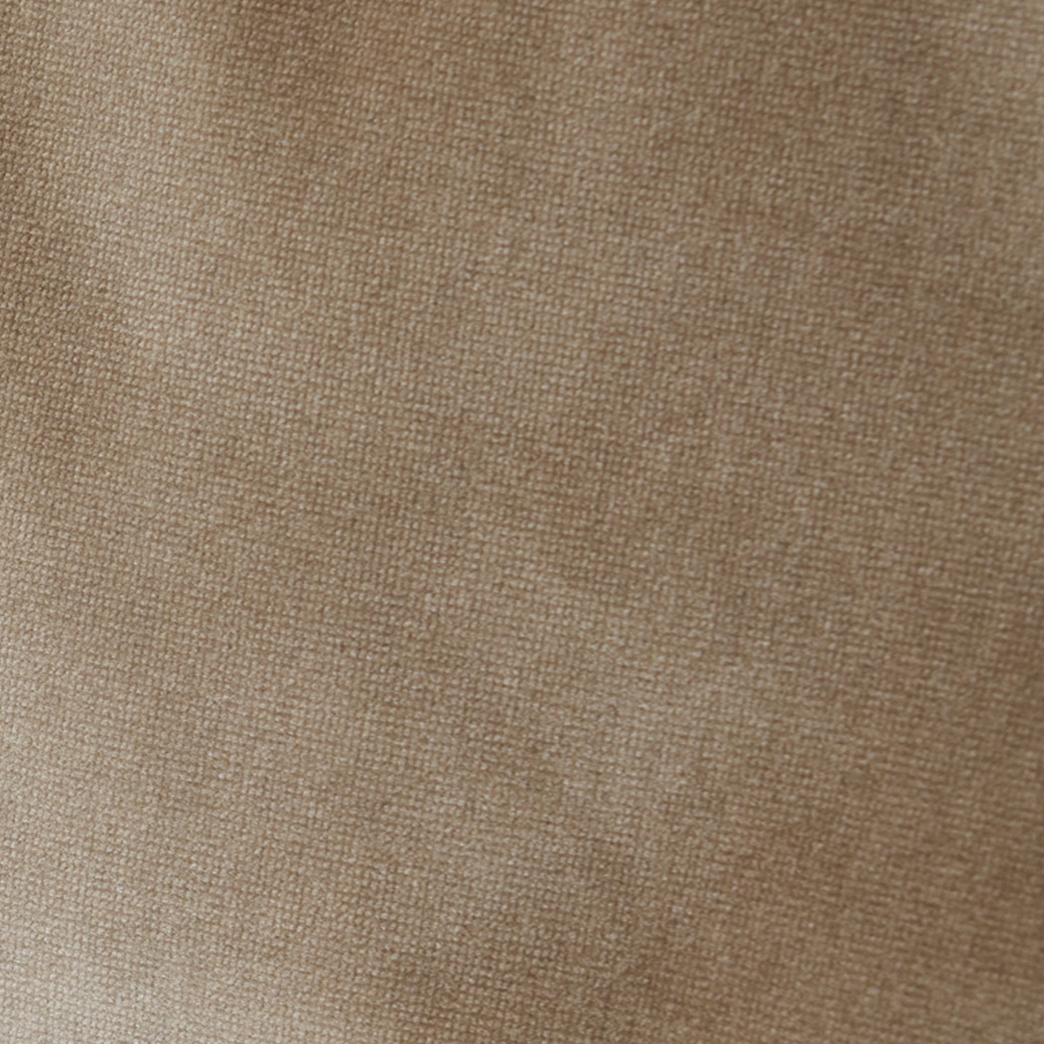 Endless dining chair: velvet, dirty chai von HKliving