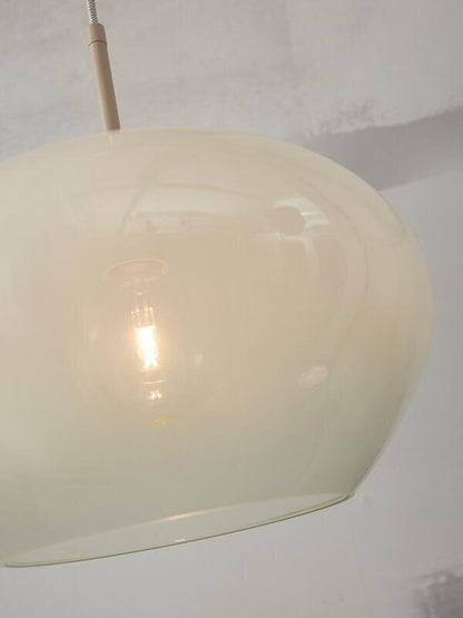 https://cdn.webshopapp.com/shops/321911/files/453692780/600x800x2/its-about-romi-its-about-romi-hanglamp-bologna-wit.jpg
