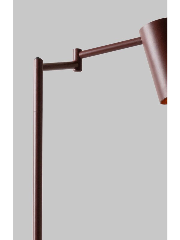 https://cdn.webshopapp.com/shops/321911/files/485708429/600x800x2/its-about-romi-its-about-romi-vloerlamp-bilbao-bur.jpg