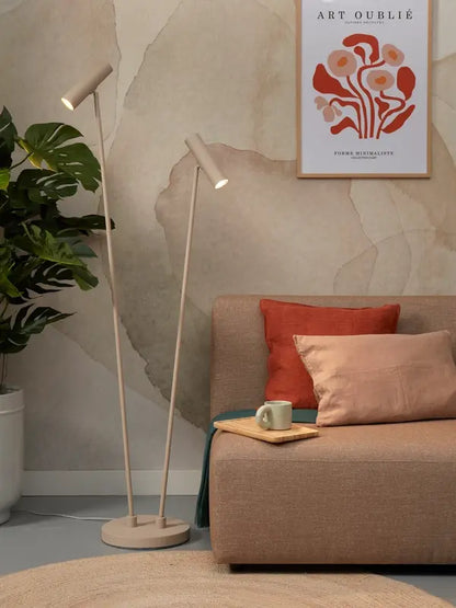 https://cdn.webshopapp.com/shops/321911/files/488029651/600x800x2/its-about-romi-its-about-romi-vloerlamp-havana-zan.jpg