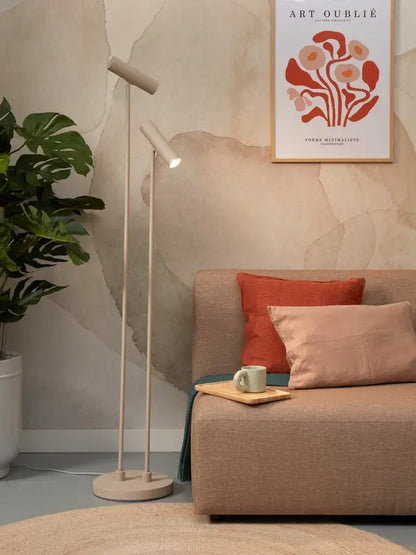 https://cdn.webshopapp.com/shops/321911/files/488029652/600x800x2/its-about-romi-its-about-romi-vloerlamp-havana-zan.jpg