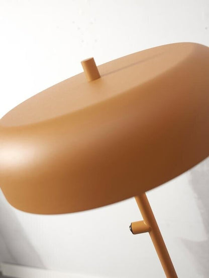 https://cdn.webshopapp.com/shops/321911/files/453814173/600x800x2/its-about-romi-its-about-romi-vloerlamp-porto-most.jpg